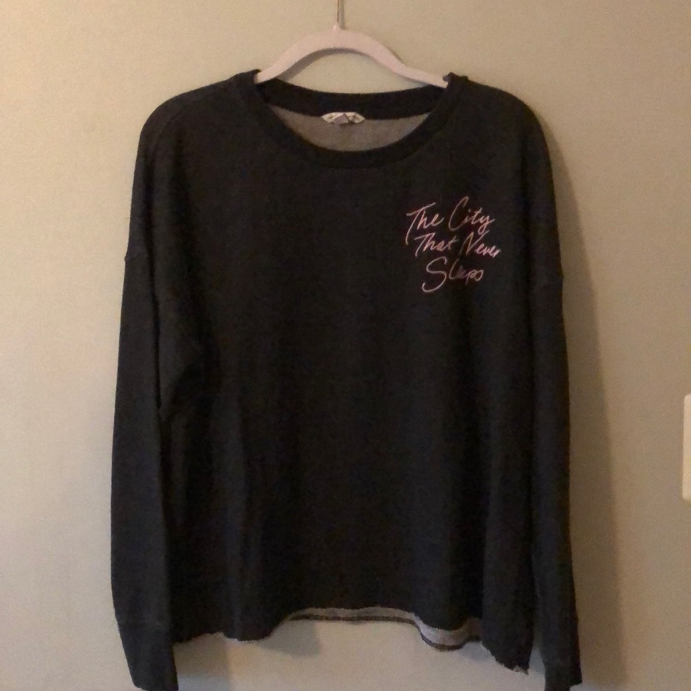 American Eagle NYC crew neck sweatshirt